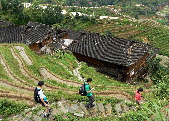 Hiking through Longji Rice Terraces area,Guilin 