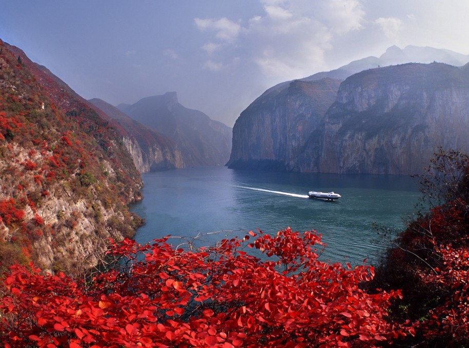 Take a cruise on China's most legendary Yangtze River