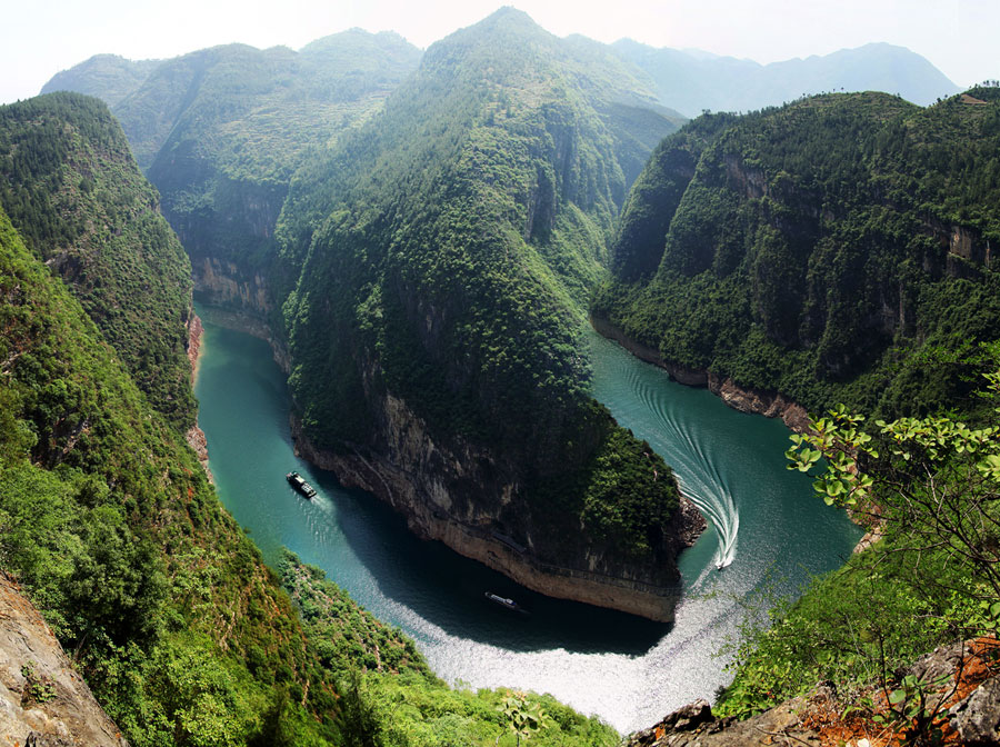 Yangtze Cruise's shore excursion to Shennong Stream